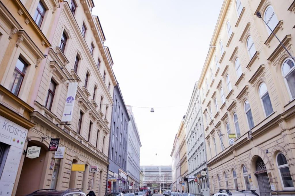 Rhythm And Style In Prague City Center Andel Apartment Bagian luar foto